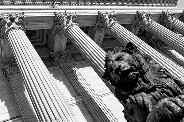 Colonnade architecture classique